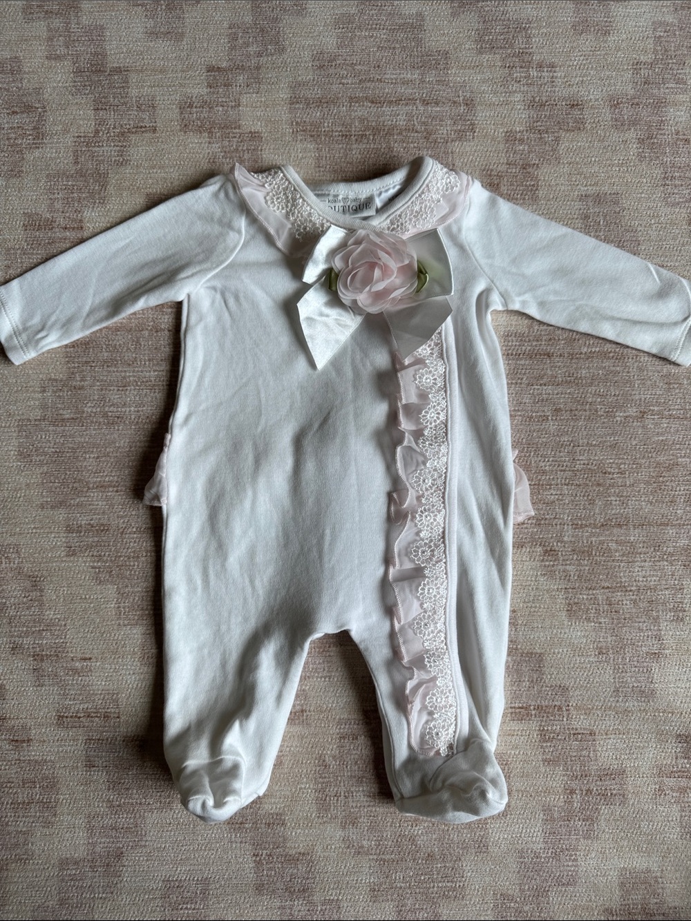 Koala Baby Boutique Delicate Pink & White Floral and Lace Trim One-Piece size NB